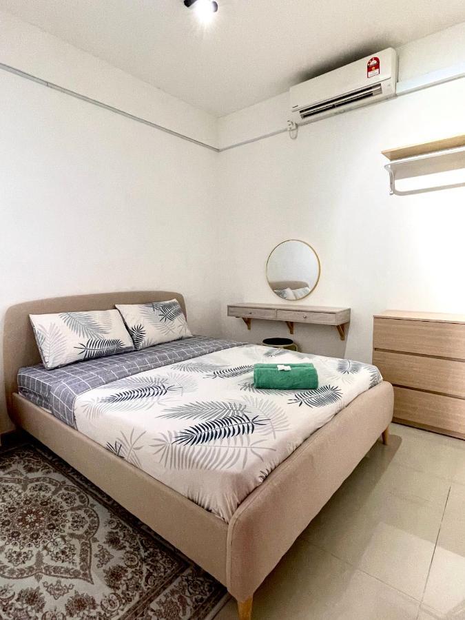 Apartment in Ladang Tok Pelam Kuala Terengganu Bagian luar foto